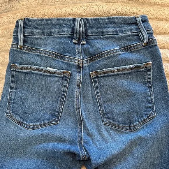 Good American Straight Leg Blue Jeans in Light Indigo Size 4/27 - Picture 6 of 9